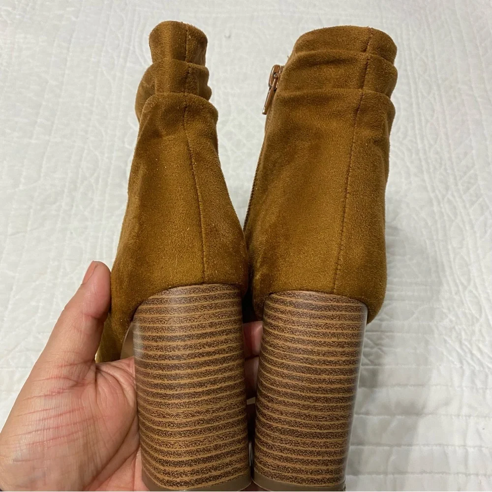 Charlotte Russe Tan Suede Peep-Toe Booties light Brown Size 9